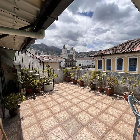 Hostal Benalcazar Quito Eksteriør billede